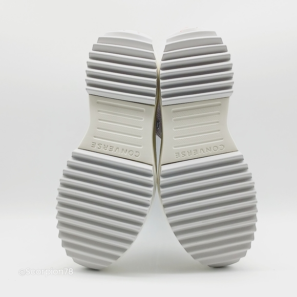 Converse Run Star Hike Sherpa Trim Shoes Size 8.5 Men/10 Women - Picture 8 of 8